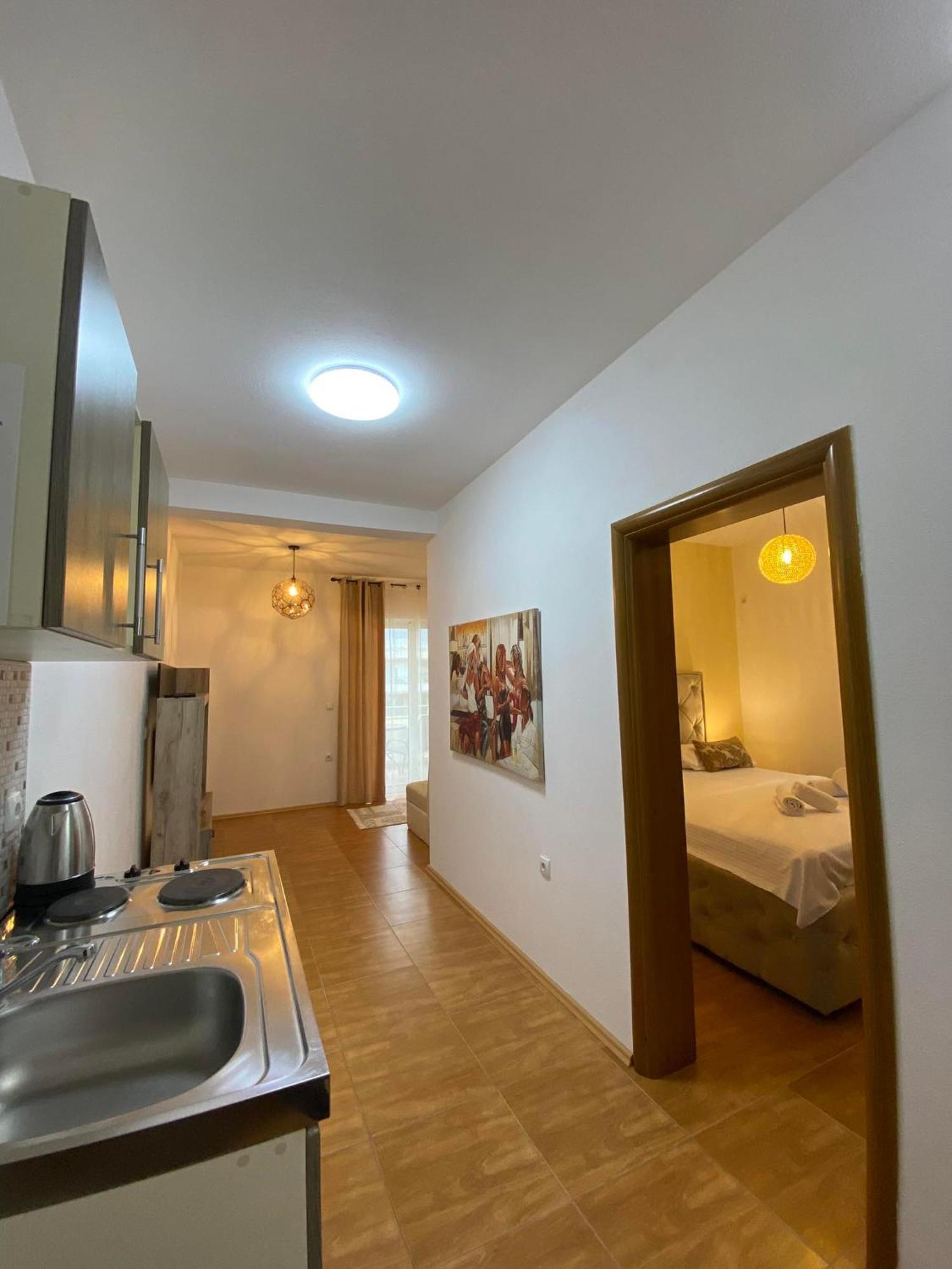 Apartmens Xhenis Lux Ulcinj Exterior foto