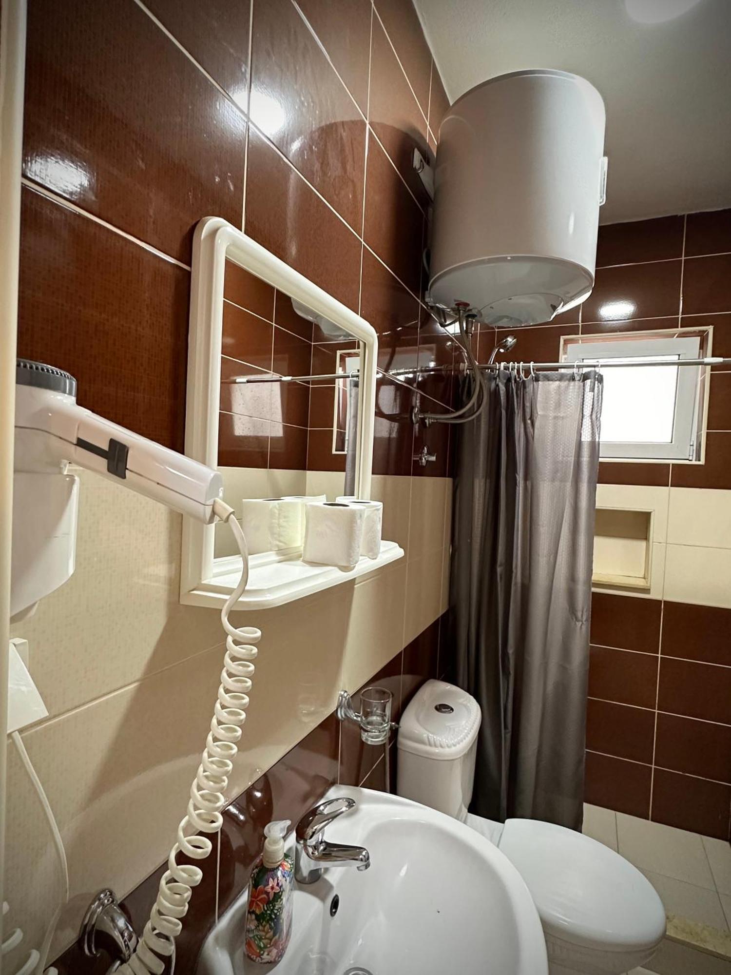Apartmens Xhenis Lux Ulcinj Exterior foto