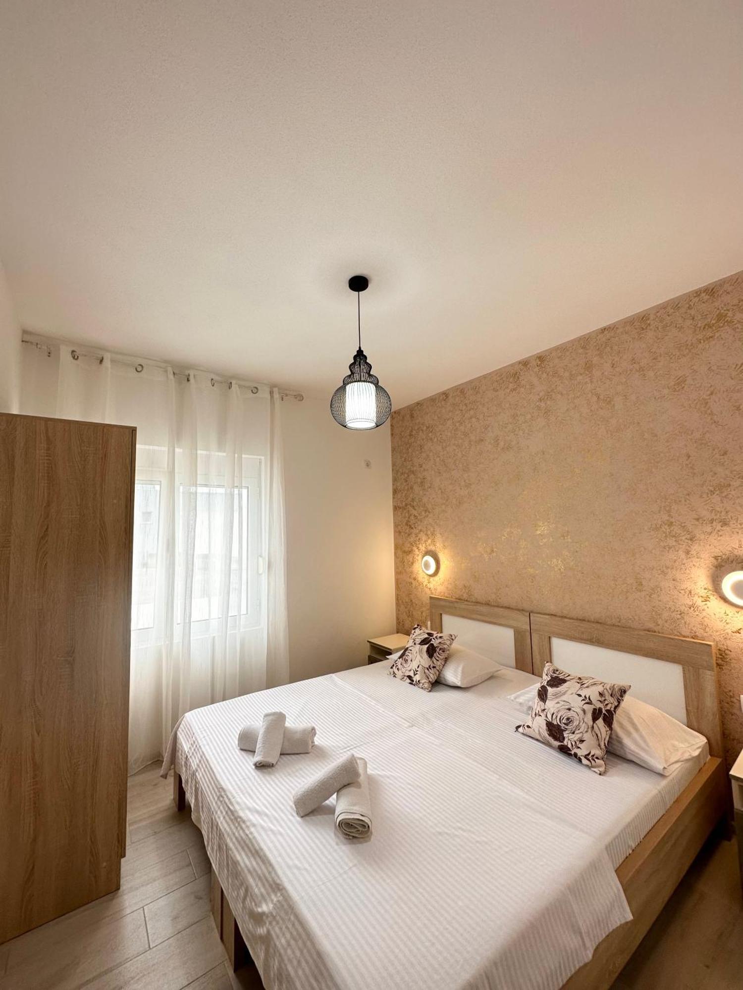 Apartmens Xhenis Lux Ulcinj Exterior foto